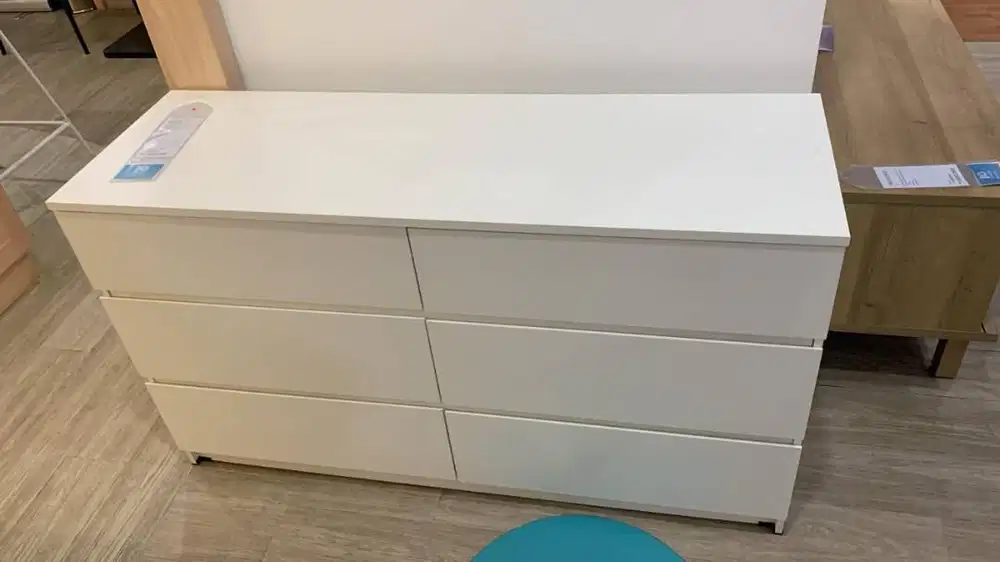 Heim Studio KAZE Lemari Laci 6 Pintu Putih