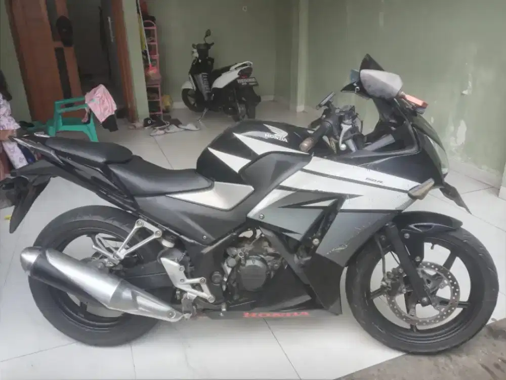 Honda CBR 150R Surat Lengkap