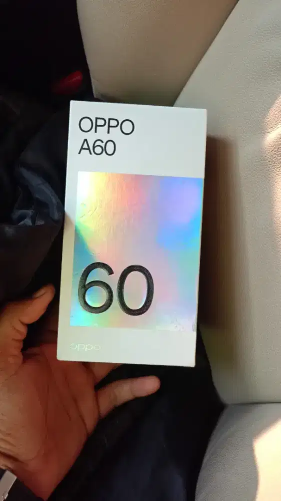Oppo a60 full set 8/256 nfc on