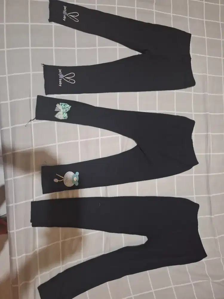 3 legging sekaligus. Usia 5 sampai 6 tahun