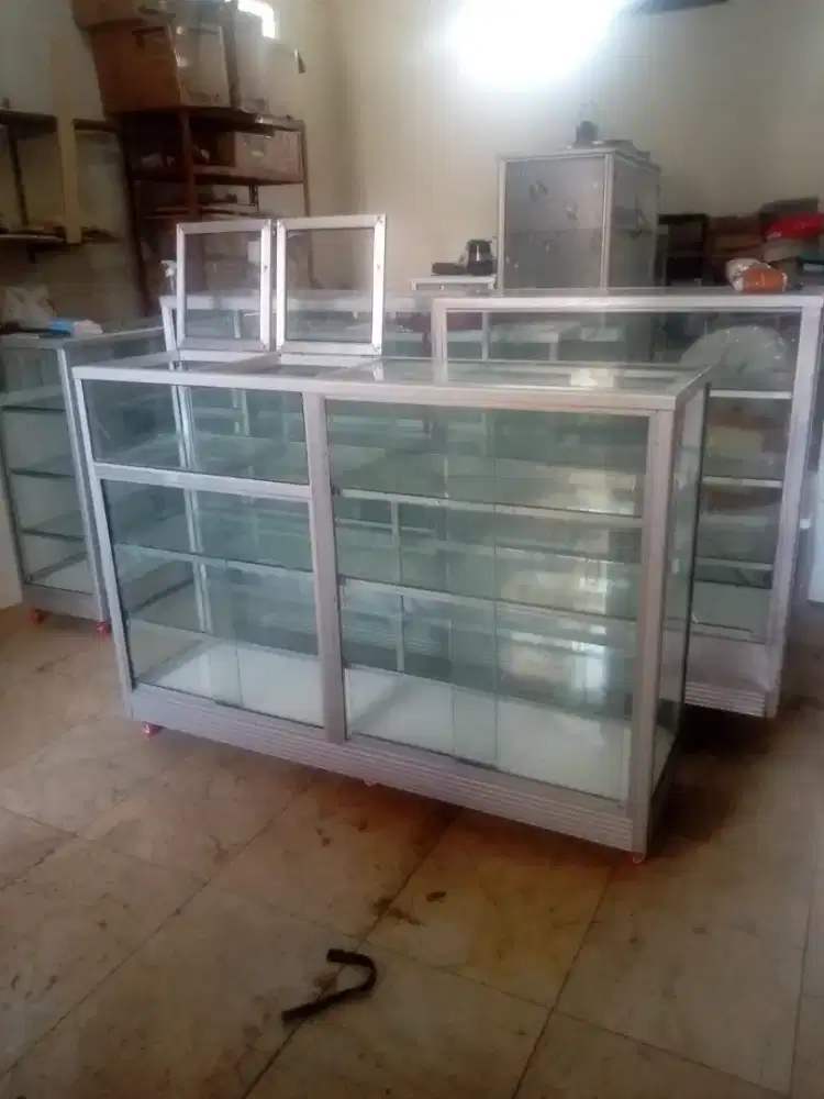 Etalase beras UK 1.5 meter