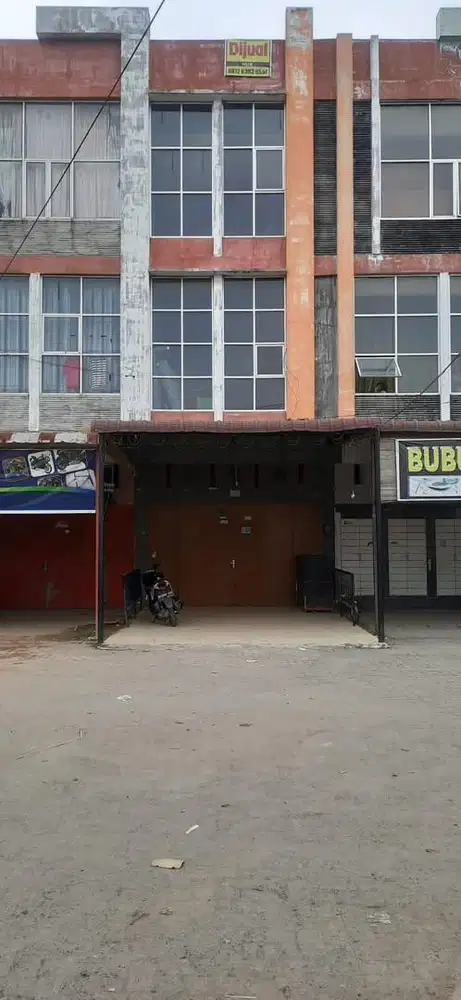 DI JUAL RUKO 3 lantai + 1 rooftop
