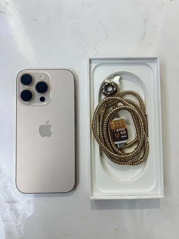 Iphone 16 pro 256gb desert titanium, resmi iBox (like new)