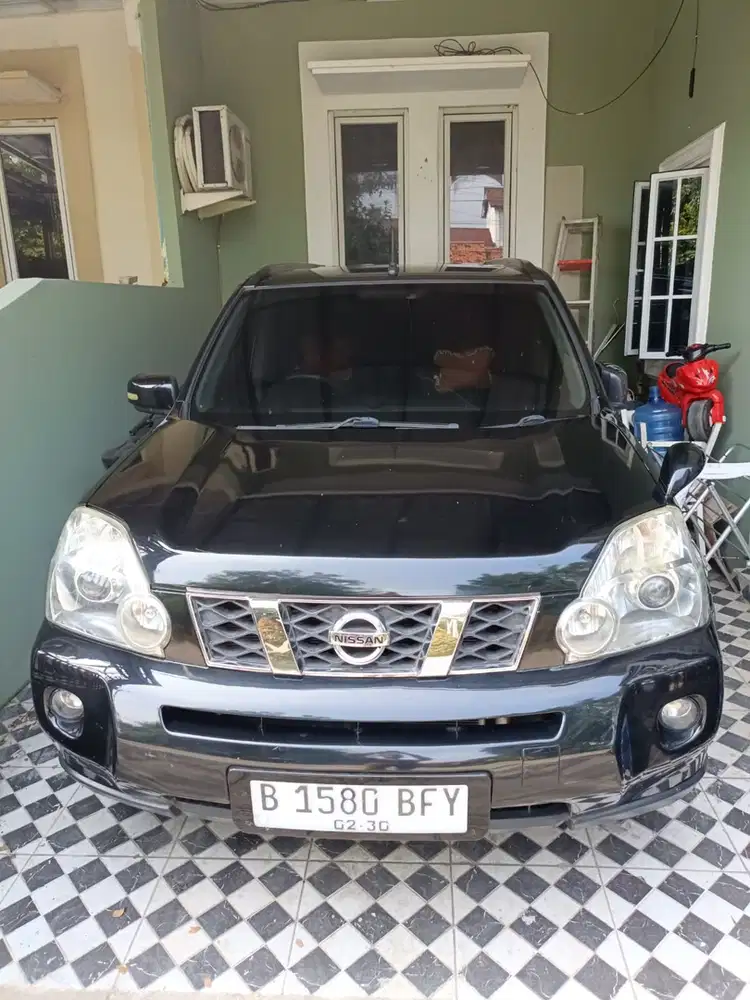 Nissan X-Trail 2010 Bensin