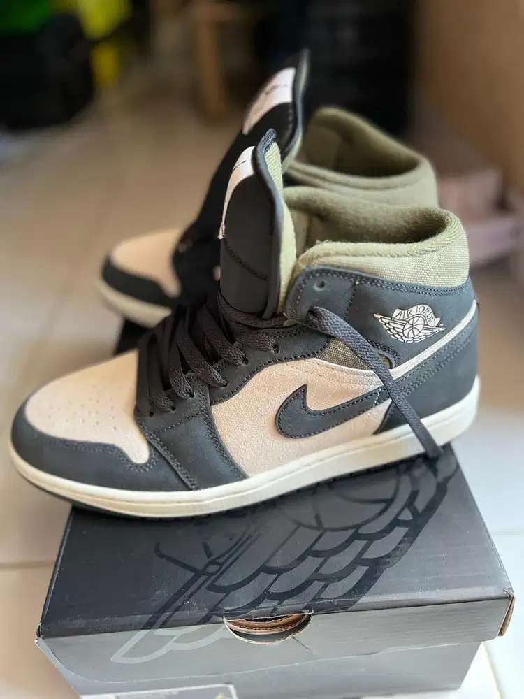 AIR JORDAN 1 MID SE