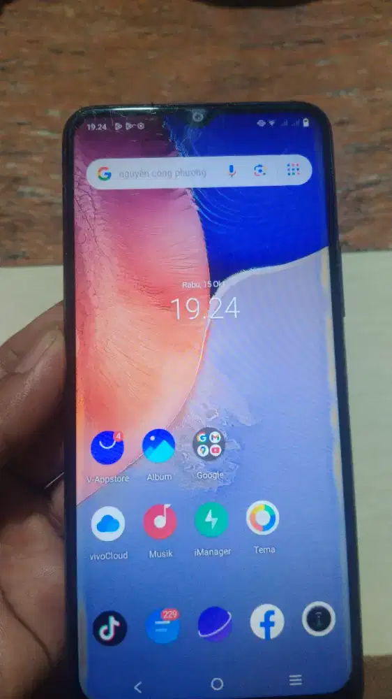 Jual hp merk Vivo barang masih mulus normal no minus