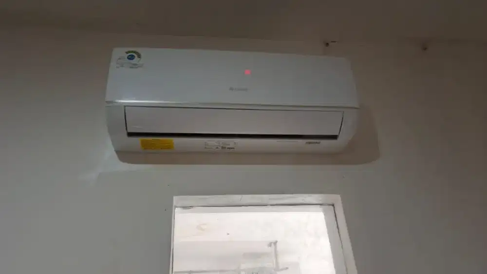 AC merk Gree, murah meriah
