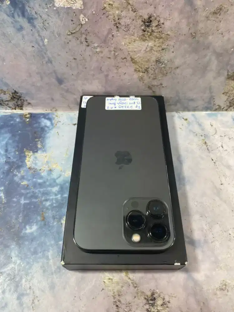 Di jual HP IPHONE 13 PRO MAX warna GRAPHITE 128GB IBOX