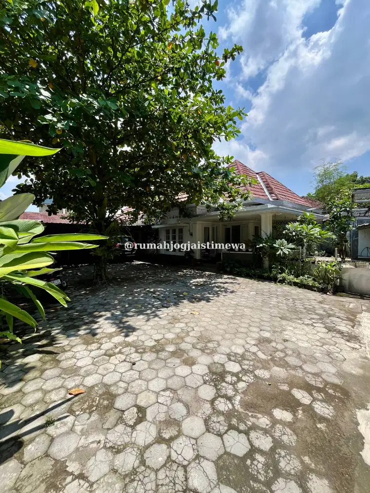 Rumah Vintage di Tengah Kota Jogja Dekat Malioboro dan Puro Pakualaman