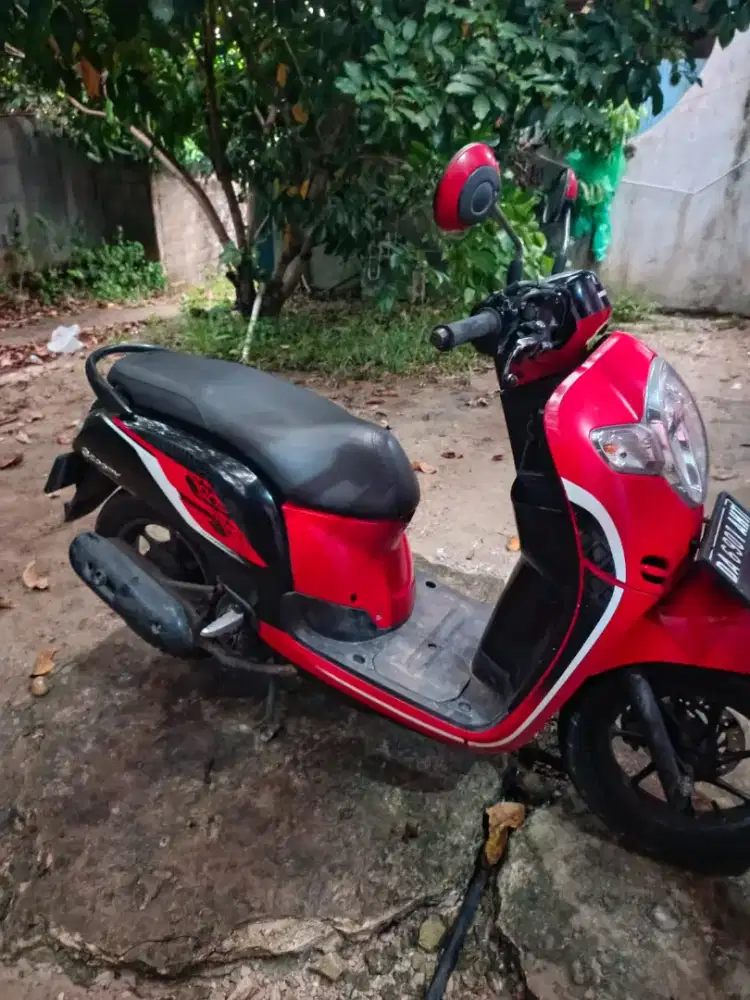 HONDA SCOOPY 2020 WARNA MERAH HITAM