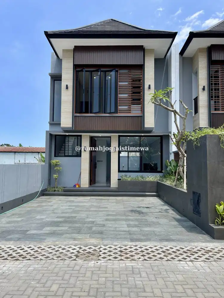 Rumah Baru Dalam Cluster JL Kaliurang Km 9 Dengan Kolam Renang