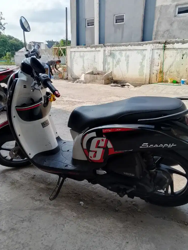 SCOOPY FI 2016 Second