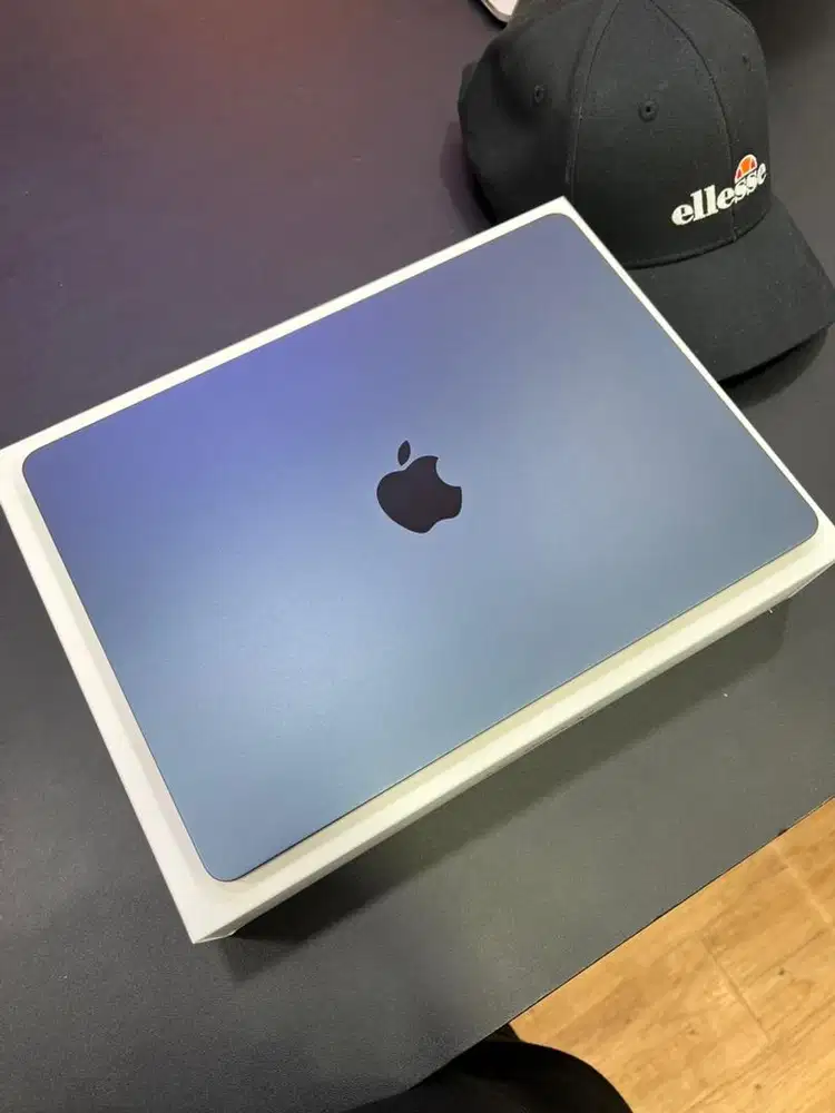 Macbook air m2 ibox 16/256gb