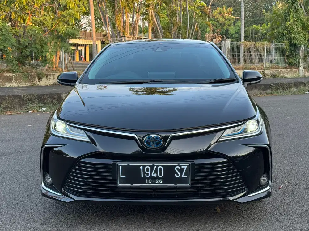 Toyota Corolla Altis 1.8 Hybrid AT 2021