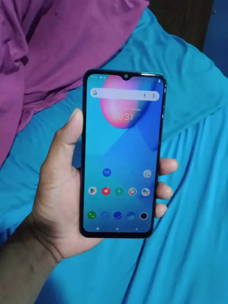 vivo y20 4/64 fulset masih mulus lcd ori semua 650 net, lok tj duren