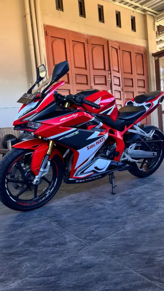 DiJual Motor CBR 250RR