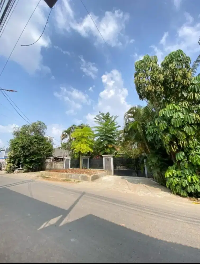 DIJUAL RUMAH SIAP HUNI & USAHA BERKONSEP VILLA