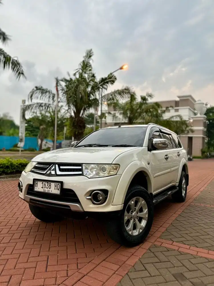 Pajero exceed AT VGT 2013