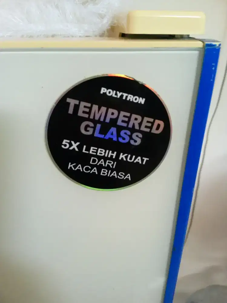 Kulkas Polytron Tempred Glass