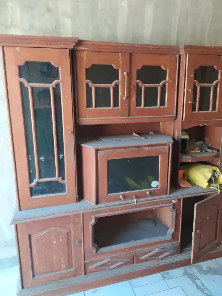 Dijual lemari kayu jati mulus