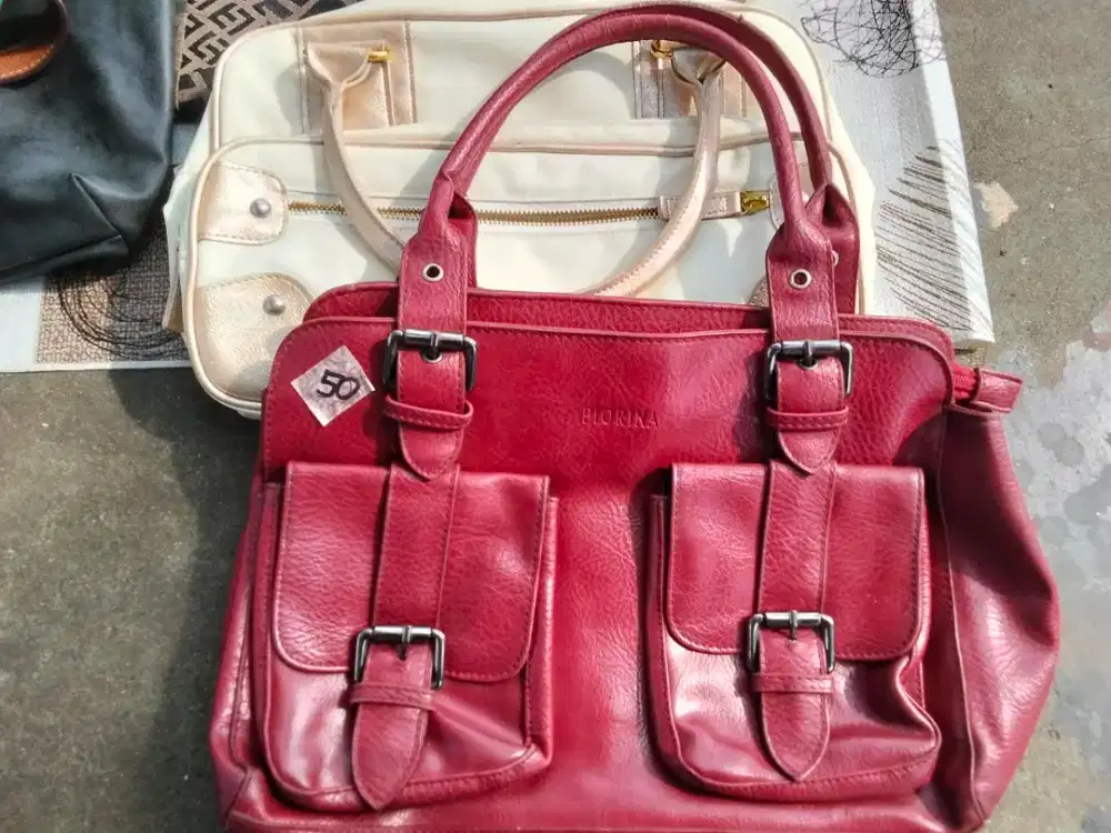 DILELANG TAS CANTIK MULUS BERKUALITAS
