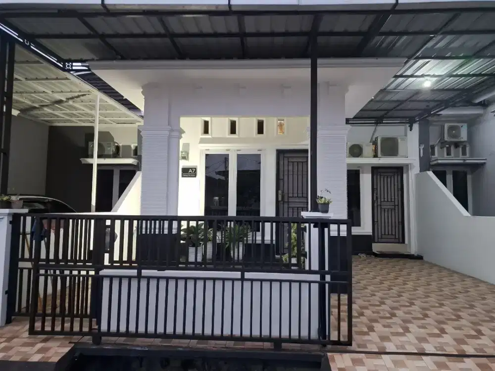 Dijual rumah di Padang Residence Blok A7