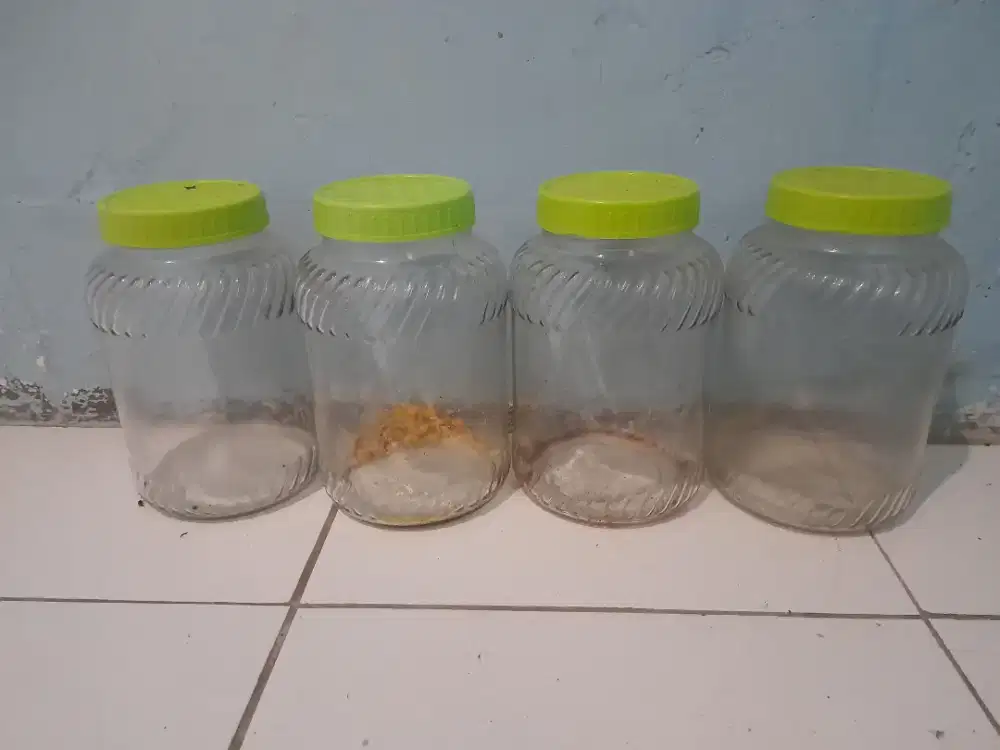 Toples kaca 3 liter
