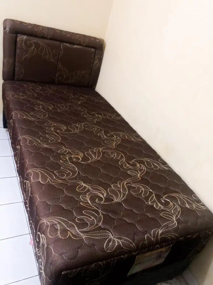 Kasur dan Divan 100x200 Musterring Symphony Bekas