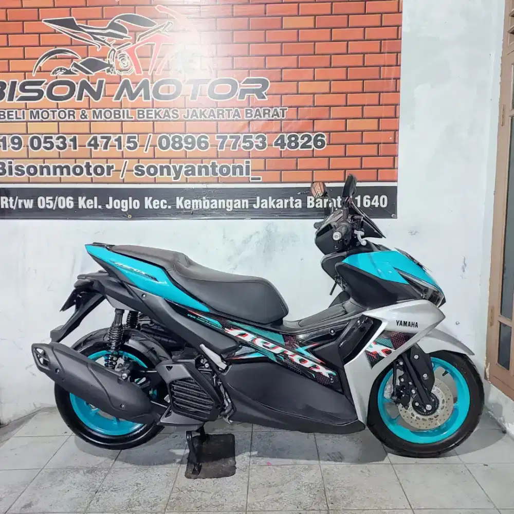 YAMAHA AEROX 155 VVA NON ABS TAHUN 2023 ISTIMEWA SILVER HIJAU
