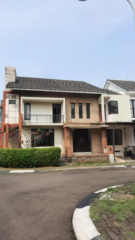 Dijual Rumah di Cluster Premium Graha Raya