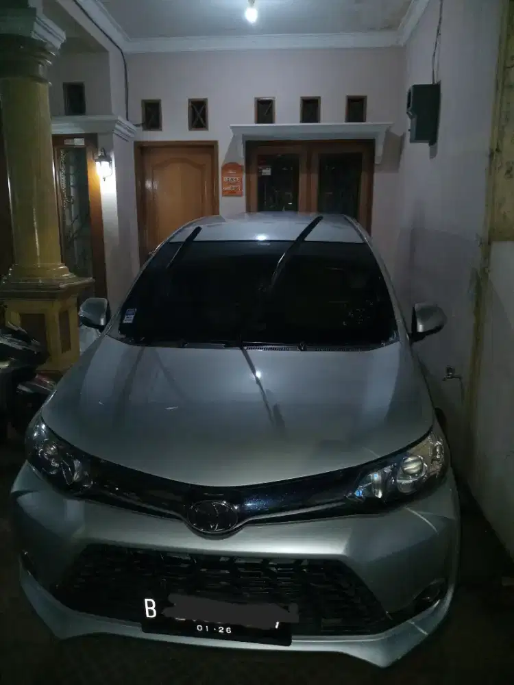 Low Kilometer Avanza veloz 2016