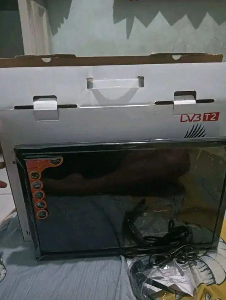 Tv baru yoyo 21 inc