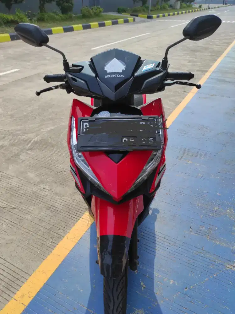 Honda Vario Red 125cc CBS ISS
