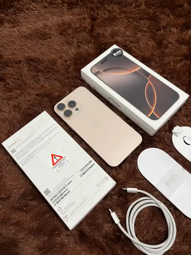 iPhone 16 Pro Max 256GB iBox Garansi 26 Mei 2026 - Desert Titanium