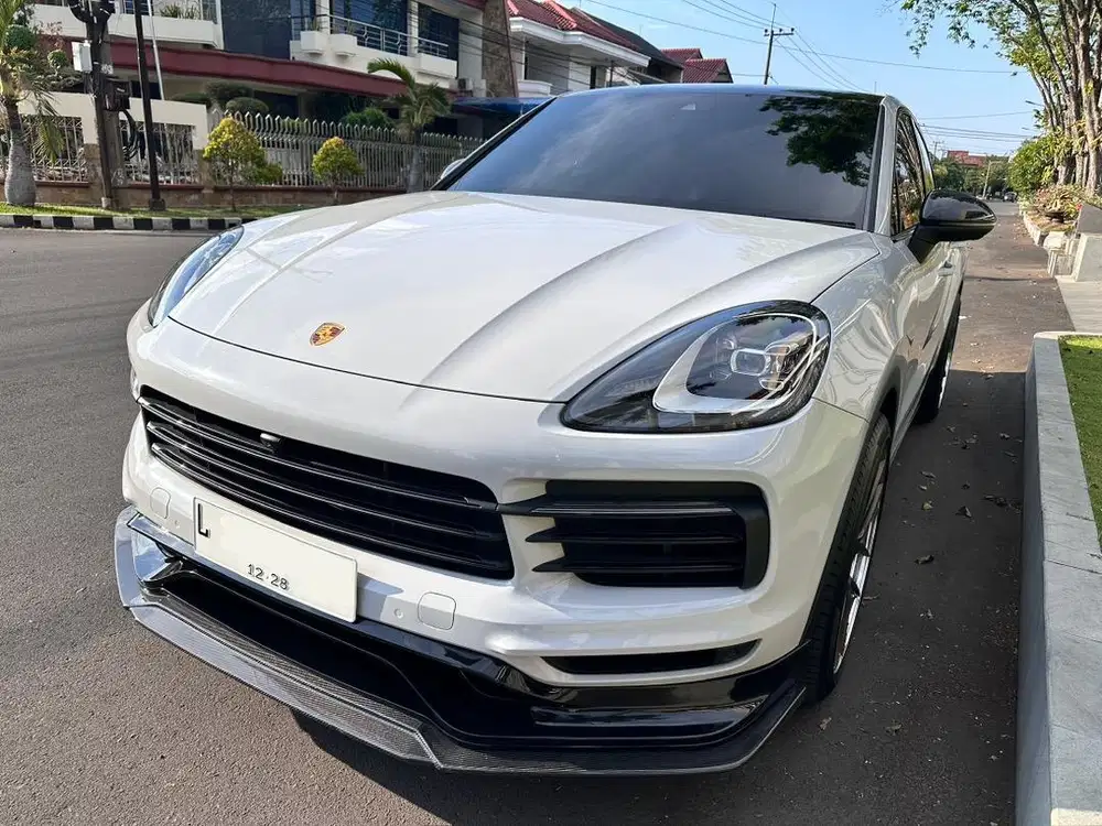 Porsche Cayenne Coupe 2023 KM 6rb, Full Mods. Super istimewa, like new