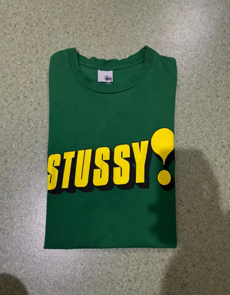 Kaos Stussy Lengan Pendek