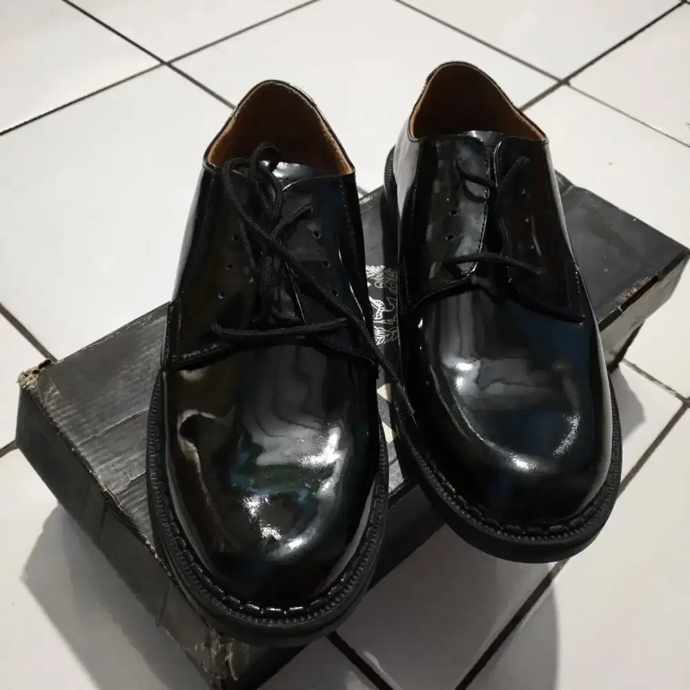Sepatu PDH TNI AL