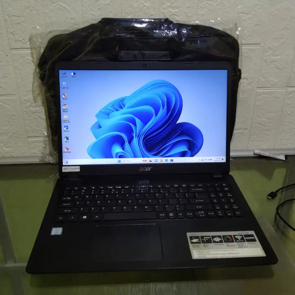 Laptop Acer core i5 ram 8 GB SSD nvme 256gb body slim normal