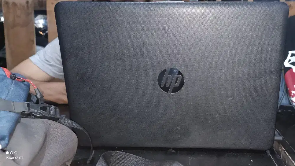 Laptop murah HP 14 AMD A-4 Ram 4GB Minus Kotak