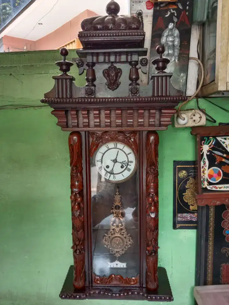 Jam dinding R.A. Germany