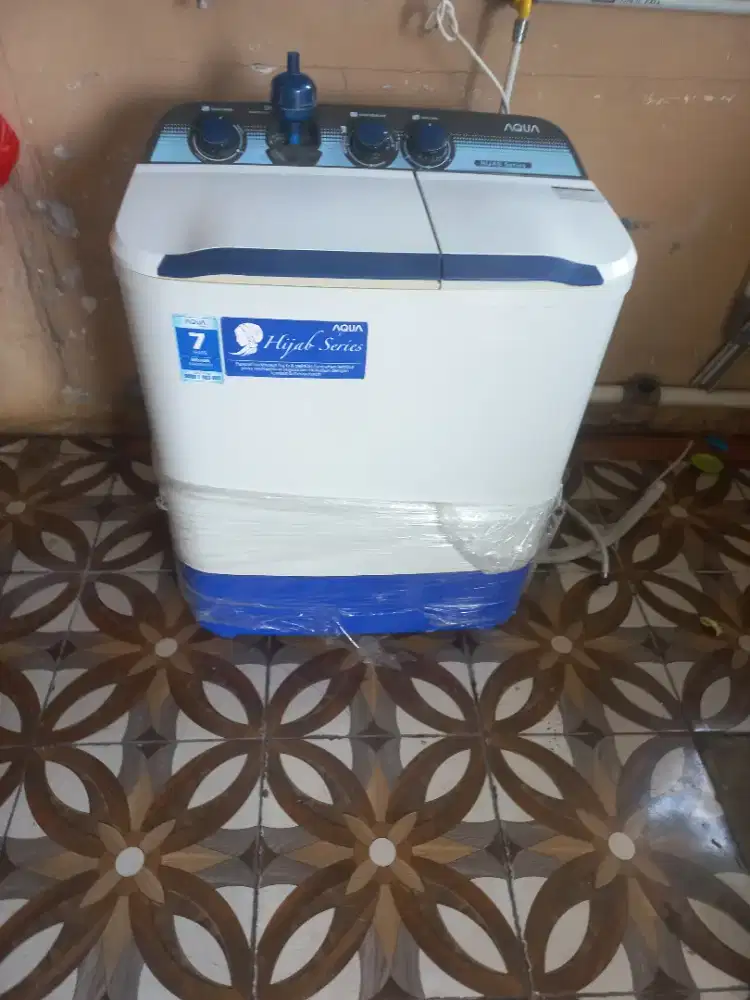 Mesin cuci aqua