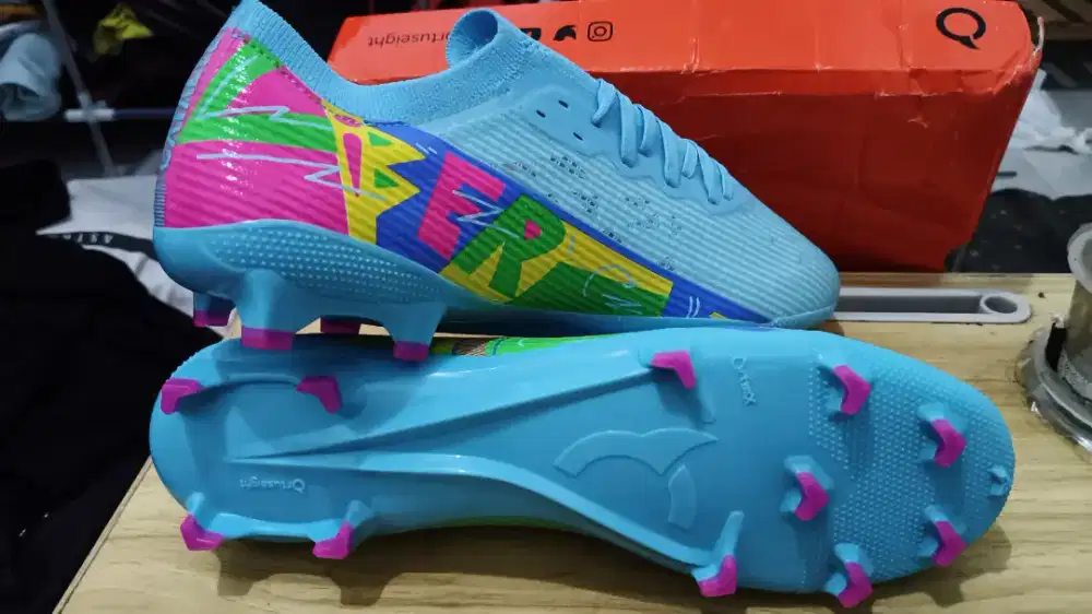 sepatu futsal ukuran 43.5