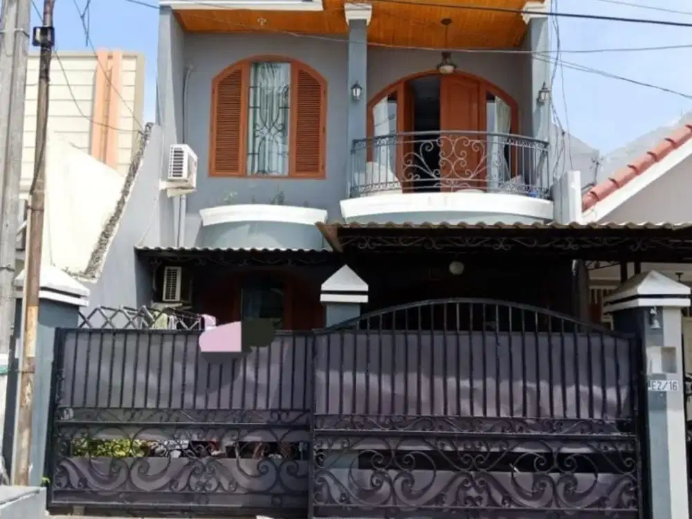 Dijual Rumah 2.5 lantai Bagus Siap Huni Bebas Banjir