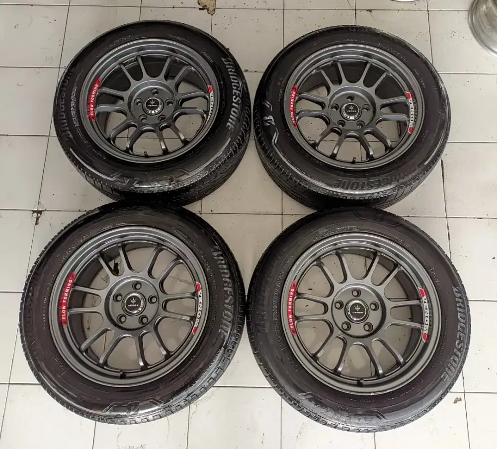 R17 Venom5 L8rata et40 5x114+Ban Bridgestone 80%