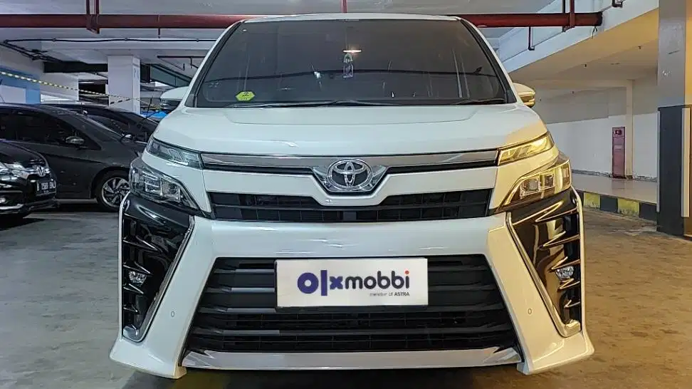 2021 TDP 16JT Toyota Voxy 2.0 Bensin-AT Putih 2021