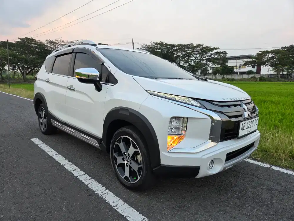 Xpander Cross Istimewa 2021