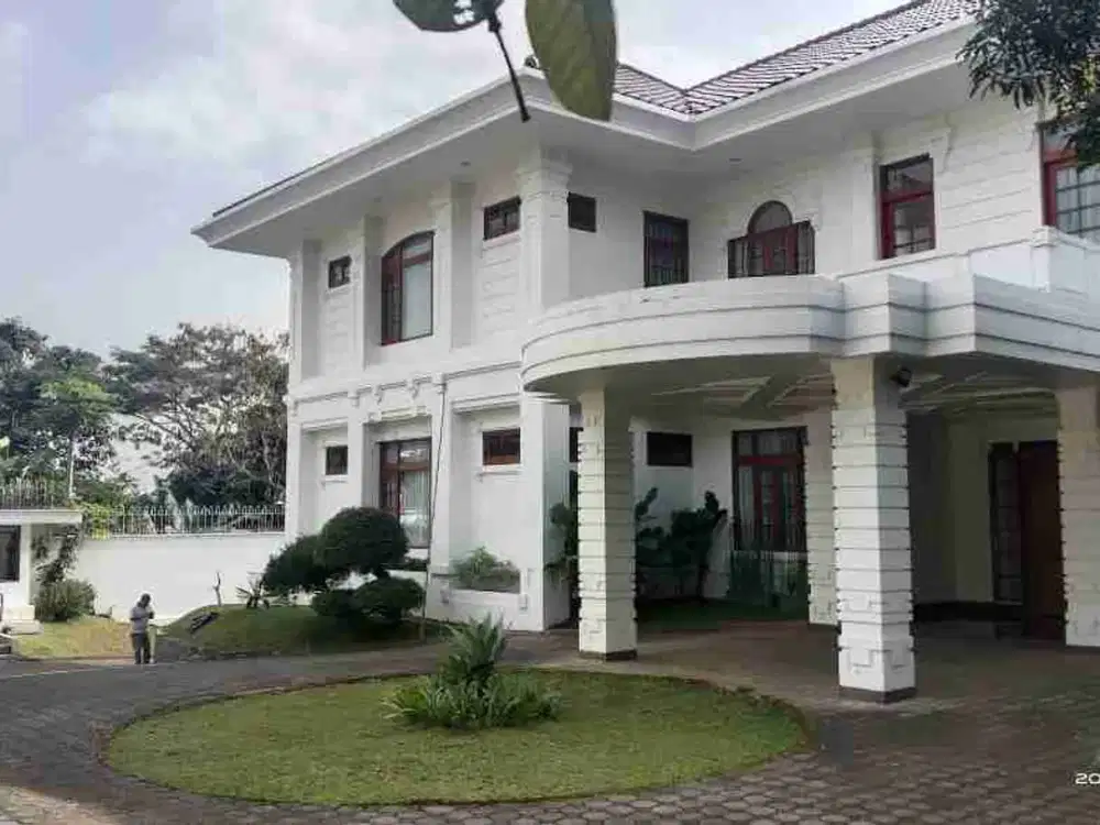 Dijual Rumah Luas Kokoh Terawat di Setiabudi Bandung Utara