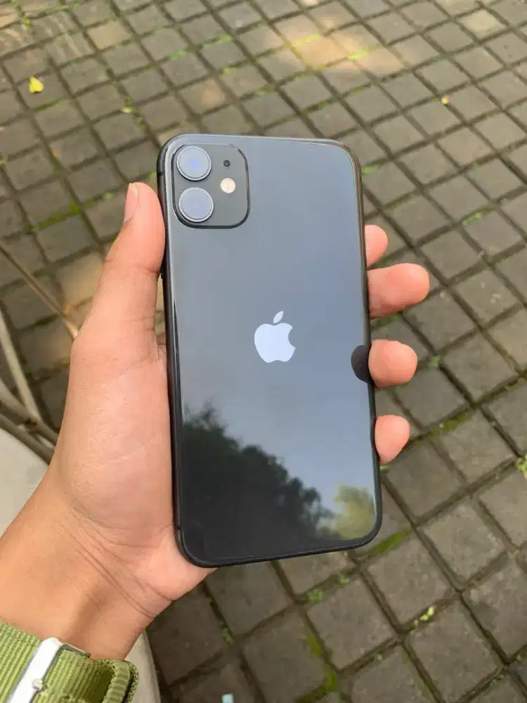 iPhone 11 128GB Nominus