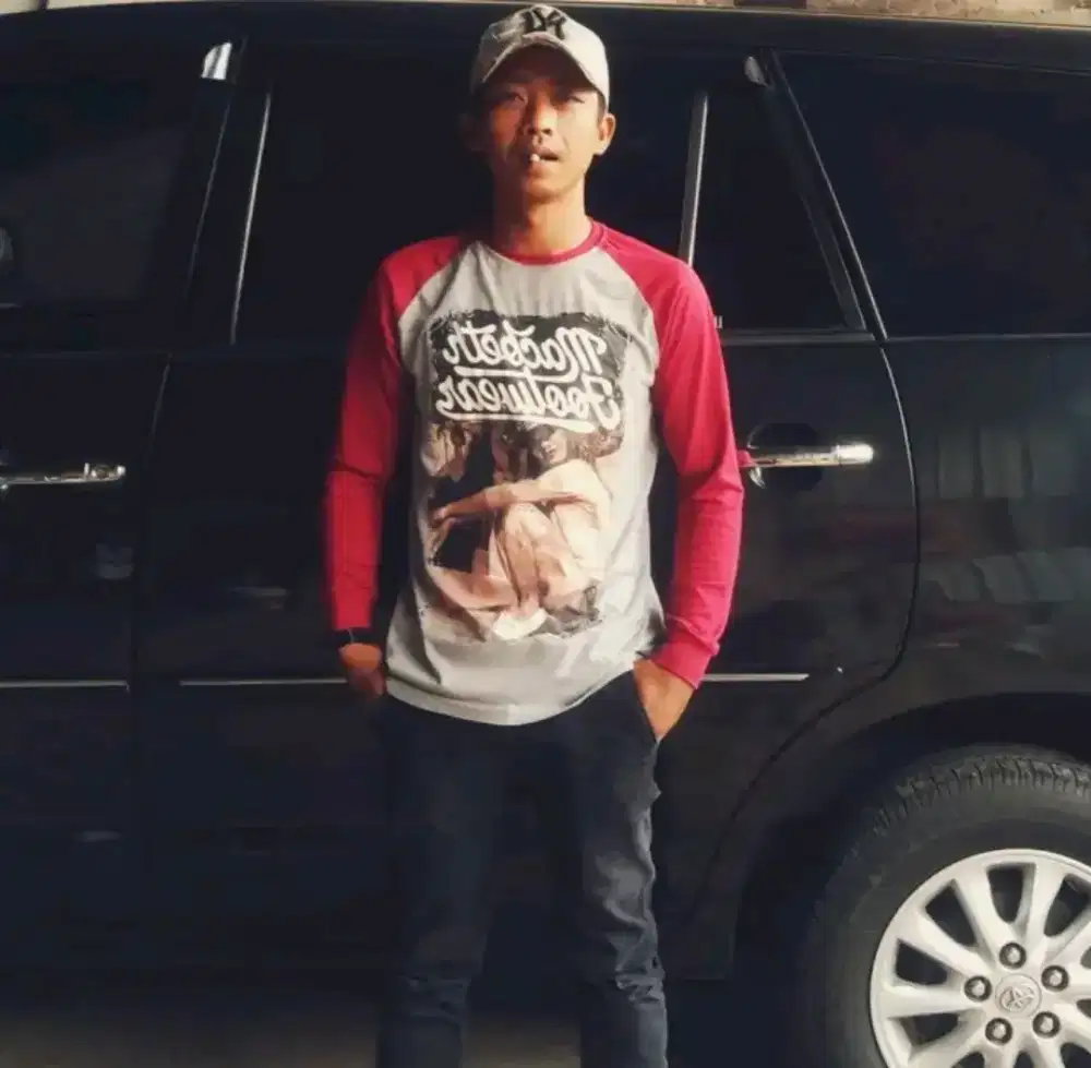 cari loker driver/freelance atau apa ajah asal ada penghasilan