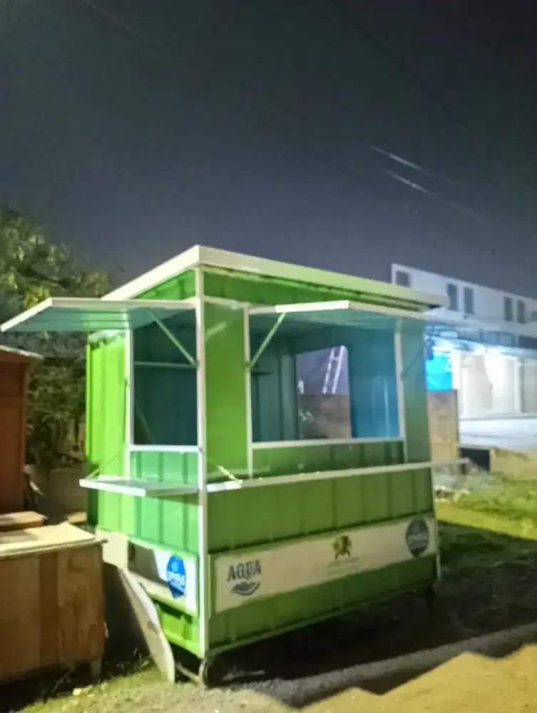 Kontainer booth